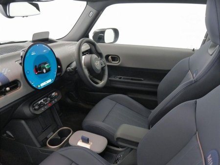 2024 MINI Hatch Cooper C 3 Door €34,900 thumbnail
