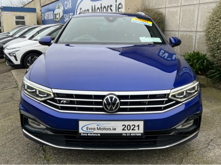 2021 Volkswagen Passat - view 2