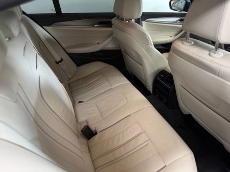 2020 BMW 5 Series - thumbnail 16