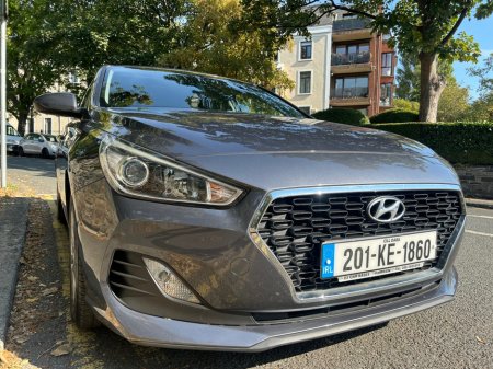2020 Hyundai i30 i30 PETROL SERVICE HISTORY €16,495