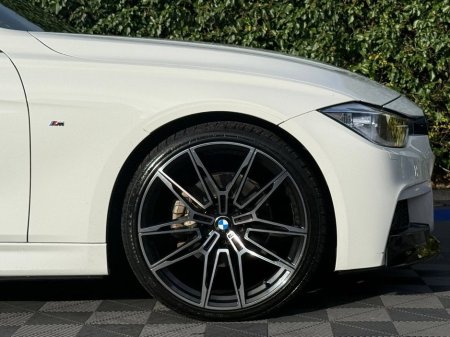 2015 BMW 3 Series 320d M-SPORT COMPETITION // FULL SERVICE HISTORY // LANE ASSIST // HEATED LEATHER SEATS €18,750 thumbnail