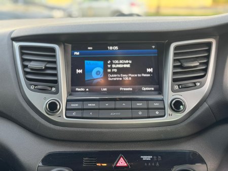 2017 Hyundai Tucson - thumbnail 23