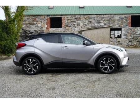 2017 Toyota C-HR - thumbnail 12