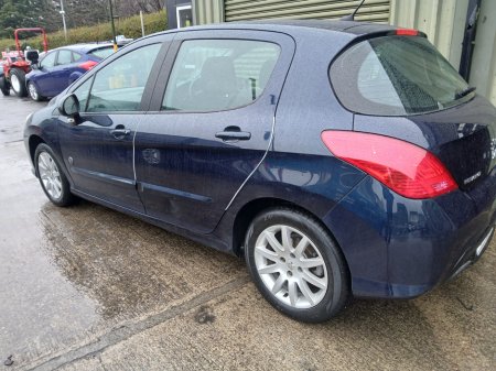 2011 Peugeot 308 1.6 HDI 92BHP 5 dr ENVY €4,995 thumbnail