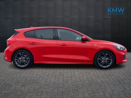 2019 Ford Focus - thumbnail 4