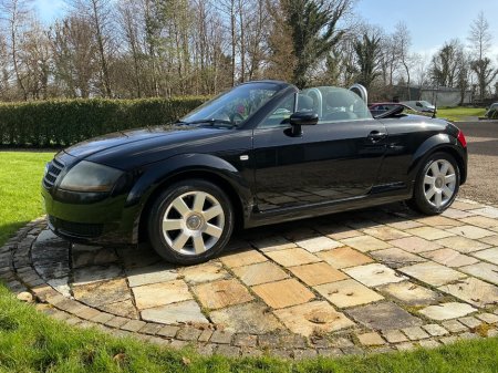 2004 Audi TT - thumbnail 24