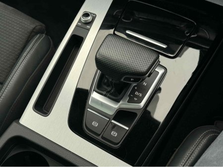 2021 Audi Q5 2.0TFSIE S LINE 50 Quattro Petrol Plug - in - Hybrid €36,950 thumbnail