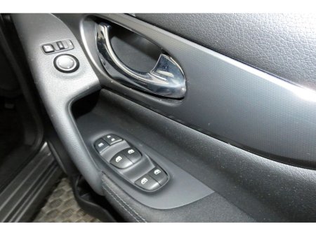 2016 Nissan Qashqai 1.2 SV CVT MY16 *GLASS ROOF*SAT NAV*REVERSE CAM* €14,890 thumbnail