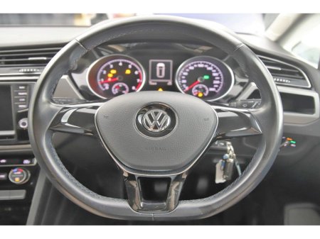 2017 Volkswagen Touran 1.4 TSI DSG TRENDLINE *CARPLAY*ANDROID*REVERSE CAM* €18,480 thumbnail