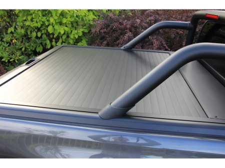 2025 Toyota Hilux Invincible X * Roll cover and bars inc €66,358 thumbnail