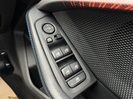 2020 BMW 1 Series - thumbnail 30