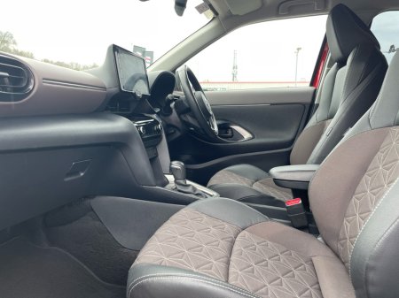 2022 Toyota Yaris - thumbnail 6