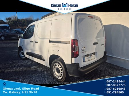 2022 Toyota Proace CITY ACTIVE 6DR €13,500