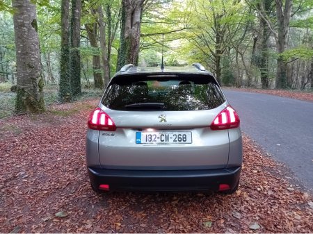 2018 Peugeot 2008 - thumbnail 7