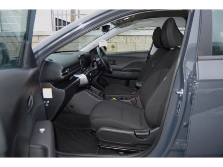 2023 Hyundai Kona 1.6 HYBRID Signature Auto €29,995 thumbnail