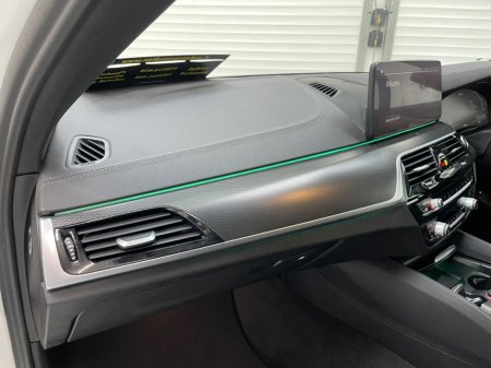 2021 BMW 5 Series - thumbnail 18