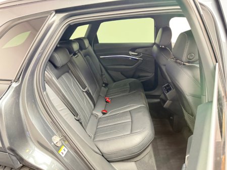 2023 Audi Q8 e-tron - thumbnail 14