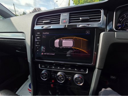 2020 Volkswagen Golf 1.4 FULL LEATHER SEATS ELECTRIC MEMORY SEATS  NAVI VIRTUAL CLOCKS ANDROID AUTO CARPLAY BLIND SPOT REAR TRAFFIC ASSIST ROAD SIGN RECOGNIZING  LANE ASSIST LOW TAX BAND €22,950 thumbnail