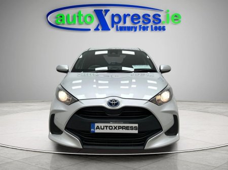 2021 Toyota Yaris - thumbnail 3