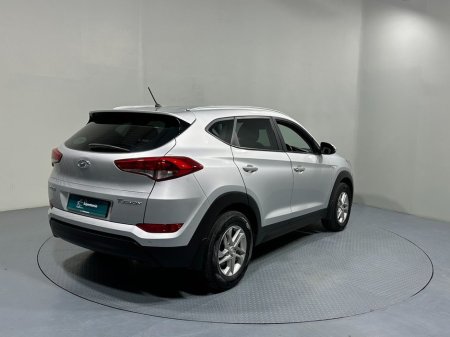 2017 Hyundai Tucson Comfort 1.7 Crdi €14,400 thumbnail