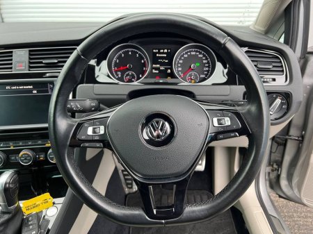 2016 Volkswagen Golf HIGHLINE 1.4 TSI AUTO * BIG SPEC * // FULL SERVICE HISTORY // LEATHER INTERIOR // APPLE CARPLAY/ANDROID AUTO €16,900 thumbnail