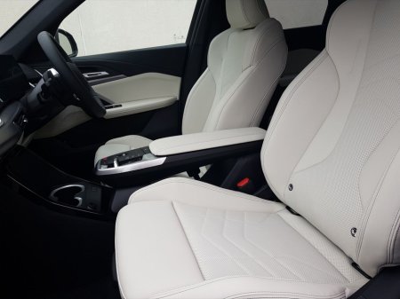 2026 BMW X1 - thumbnail 7