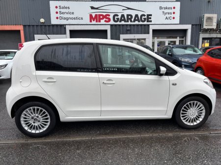 2015 Volkswagen up! 1.0 75BHP TAKE UP €7,500 thumbnail