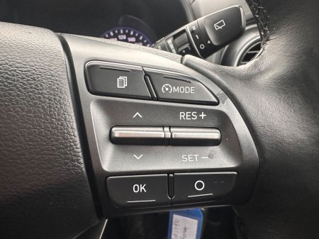 2019 Hyundai Kona EXECUTIVE MODEL, PETROL, LOW MILEAGE, FINANCE, WARRANTY, 5 STAR REVIEWS €16,995 thumbnail