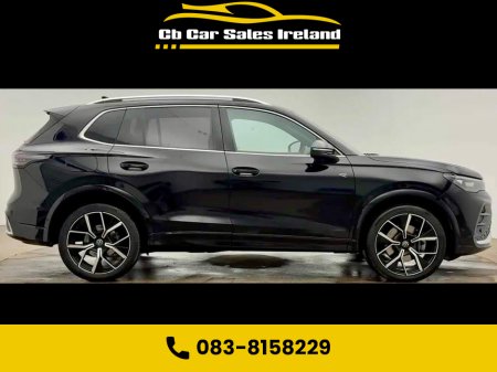 2024 Volkswagen Tiguan - thumbnail 2