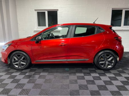 2022 Renault Clio - thumbnail 21