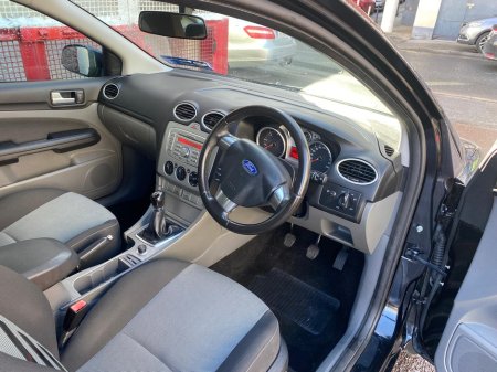 2008 Ford Focus - thumbnail 22