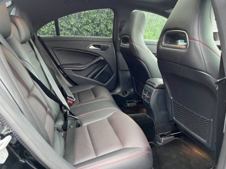 2017 Mercedes-Benz CLA Class CLA180 AMG-LINE 1.6 // OPENING PAN ROOF // LEATHER HEATED SEATS €21,950 thumbnail