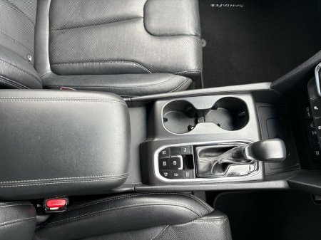 2019 Hyundai Santa Fe - thumbnail 15