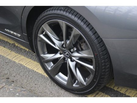 2019 Lexus ES 300 H - thumbnail 16