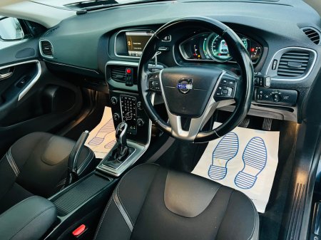 2014 Volvo V40  €8,750 thumbnail