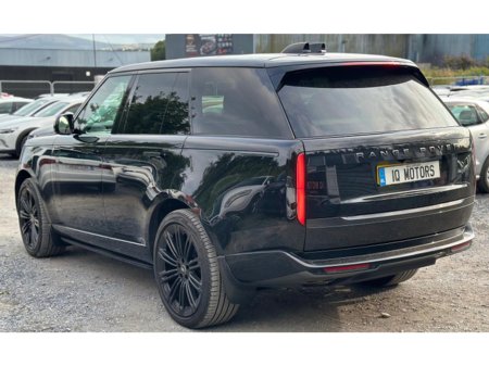 2024 Land Rover Range Rover 3.0 Diesel 350 MHEV Autobiography Auto 4WD Euro 6 (s/s) 5dr €199,995 thumbnail