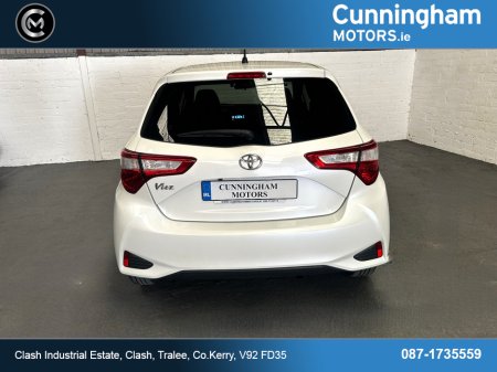 2018 Toyota Yaris - thumbnail 4