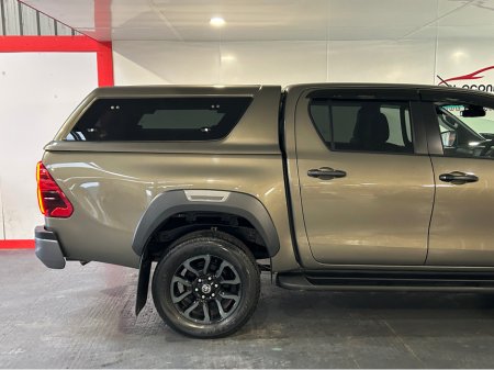 2021 Toyota Hilux - thumbnail 37