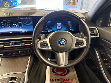 2022 BMW 3 Series - thumbnail 16