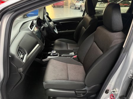 2016 Honda Fit  €10,990 thumbnail