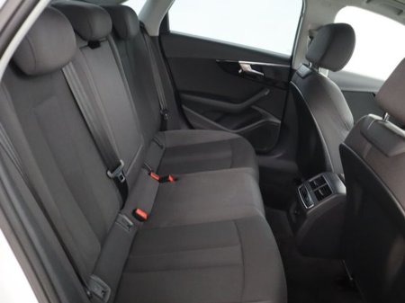 2016 Audi A4 - thumbnail 13