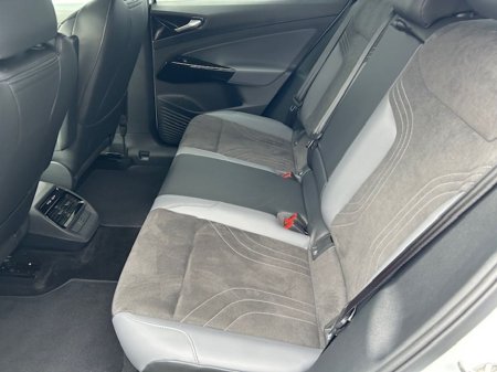 2025 Volkswagen ID.4 - thumbnail 6