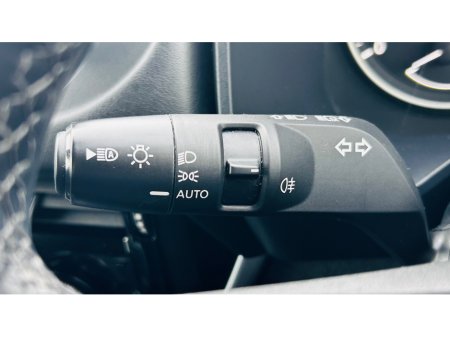 2023 Nissan Qashqai REVERSE CAMERA + REAR PARK SENSORS €27,995 thumbnail