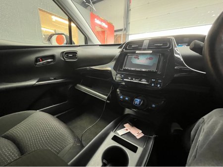 2022 Toyota Prius - thumbnail 16