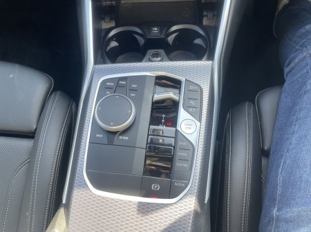 2025 BMW 3 Series - thumbnail 21