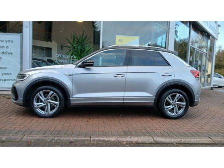 2023 Volkswagen T-Roc R-Line 1.5 TSI 150HP DSG , Pyrite Silver with Black Roof. €33,950