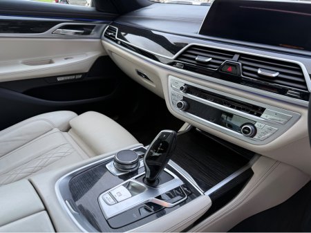 2018 BMW 7 Series 730D M SPORT FSH AUTO Huge Spec €26,950 thumbnail