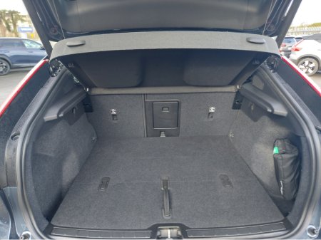 2025 Volvo EC40 MY26 SINGLE MOTOR EX-T RNG €51,950 thumbnail