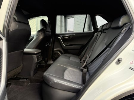 2021 Toyota Rav4 RAV4 PETROL HYBRID DYNAMIC , Only 57k , Heated Leather Seats , Sat-Nav , Reverse Camera , Cruise Control , Dual Zone Climate control , Fully Serviced & Fresh NCT , Finance €85 p/w & €15,950 deposit . €33,950 thumbnail