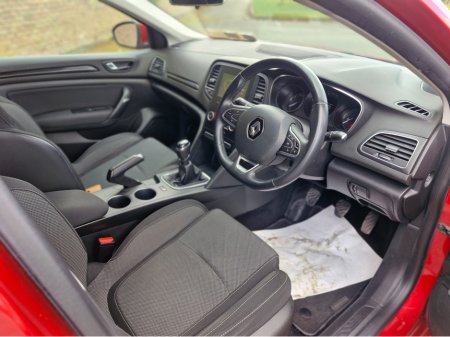 2019 Renault Megane - thumbnail 29